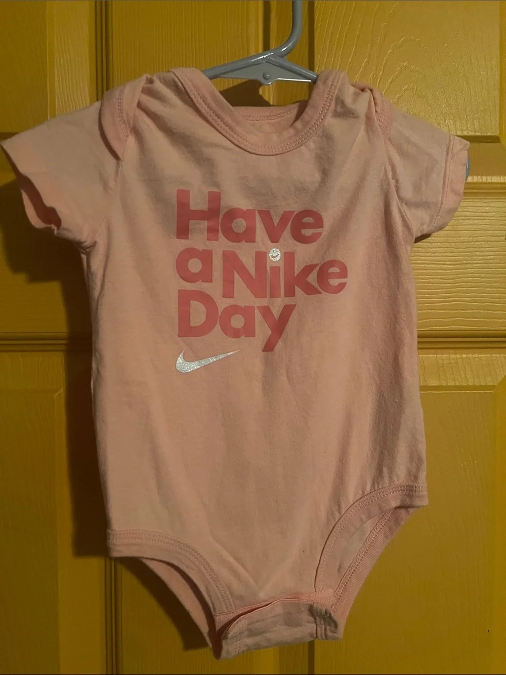 6-9 MONTHS BABY GIRL PEACH PINK ONESIE NIKE